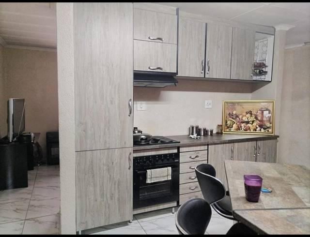 4 BEDROOM HOUSE FOR SALE IN PALM RIDGE